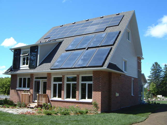 Minto Manotick Home solar power system